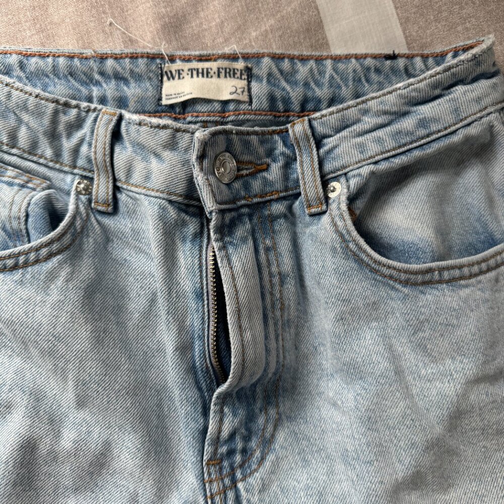 EUC We The Free Pacifica Light Wash High Rise Straight Leg Jeans Sz 27 - Picture 5 of 10